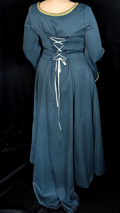 robe médiévale Guenièvre