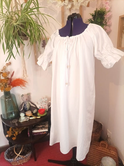 robe ézi , artisanal , fait main , sur mesure , tissu recyclé face 